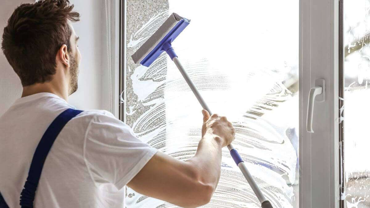 Hire a Window Cleaning Service Window Cleaning Service Experts Peoria AZ